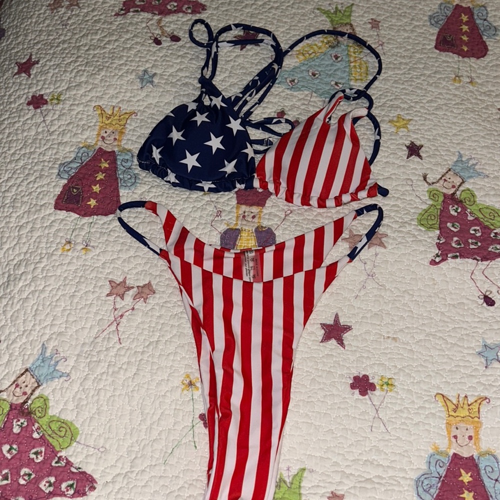 USA 🇺🇸  Bikini 👙